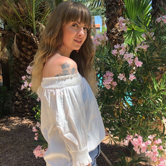 🆕 City Chic Off the Shoulder Top - Picture 2 of 5